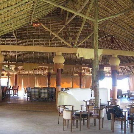 Samburu Sopa Lodge Archers Post Exteriör bild